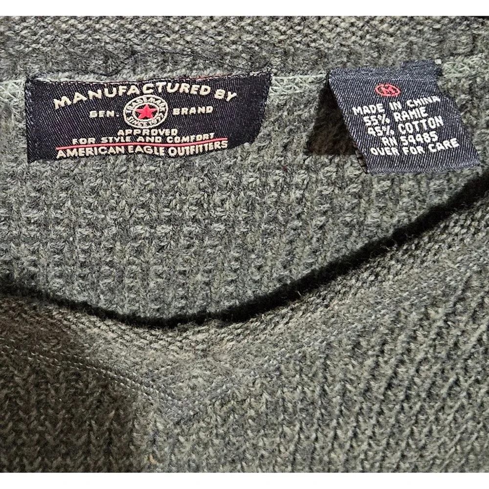 American Eagle Outfitters Qty of 2 Men's Crewneck Sweater Medium Gray Green Knit